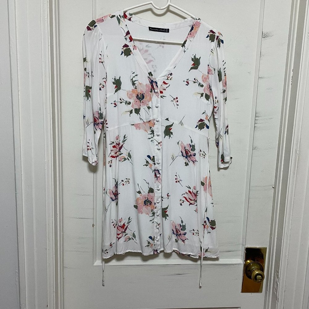 Abercrombie & Fitch White Button Floral Dress